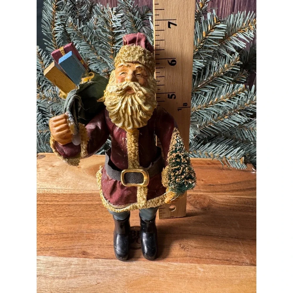 Vintage Style Santa Claus Figurine‎ Holiday Decor Red Gold 7.5 Inch Folk Art